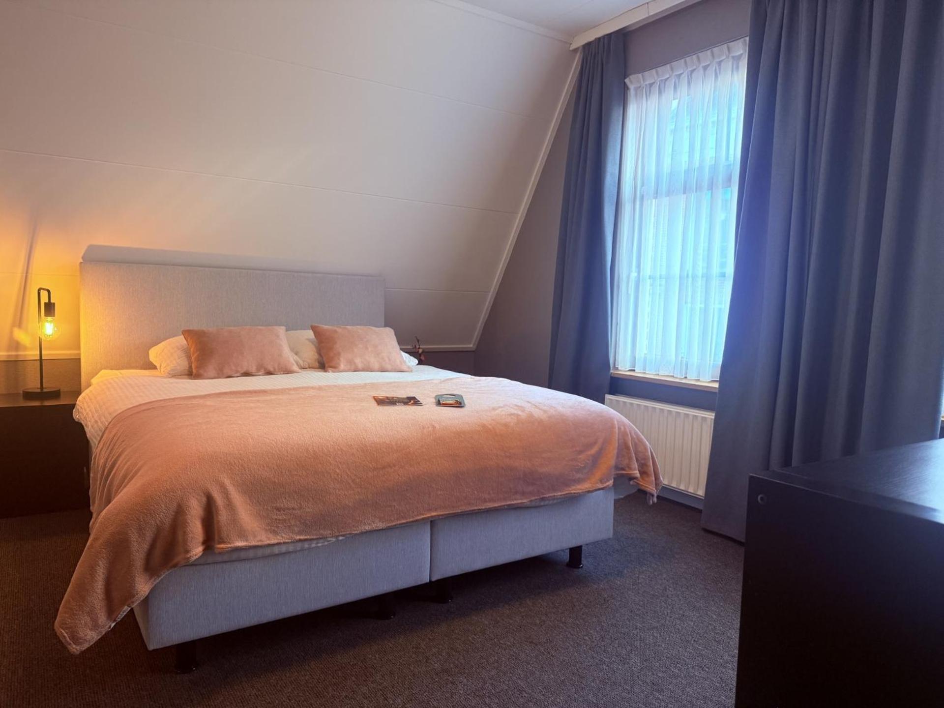 Hotel Restaurant 'T Ronde Loegh Winschoten Esterno foto